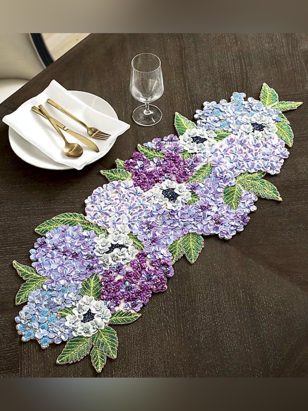 Kim Seybert Blue Hydrangea Dimensional Beaded Table Runner - NWT